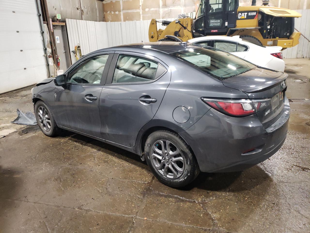 2019 Toyota Yaris - Image 2