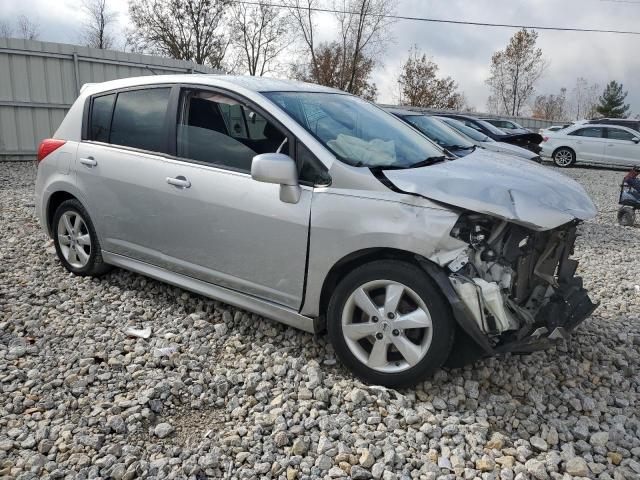  NISSAN VERSA 2012 Srebrny