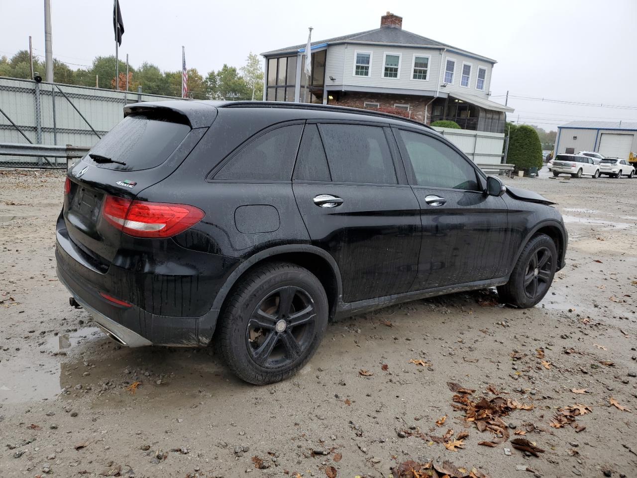 2017 Mercedes-Benz GLC - Image 3