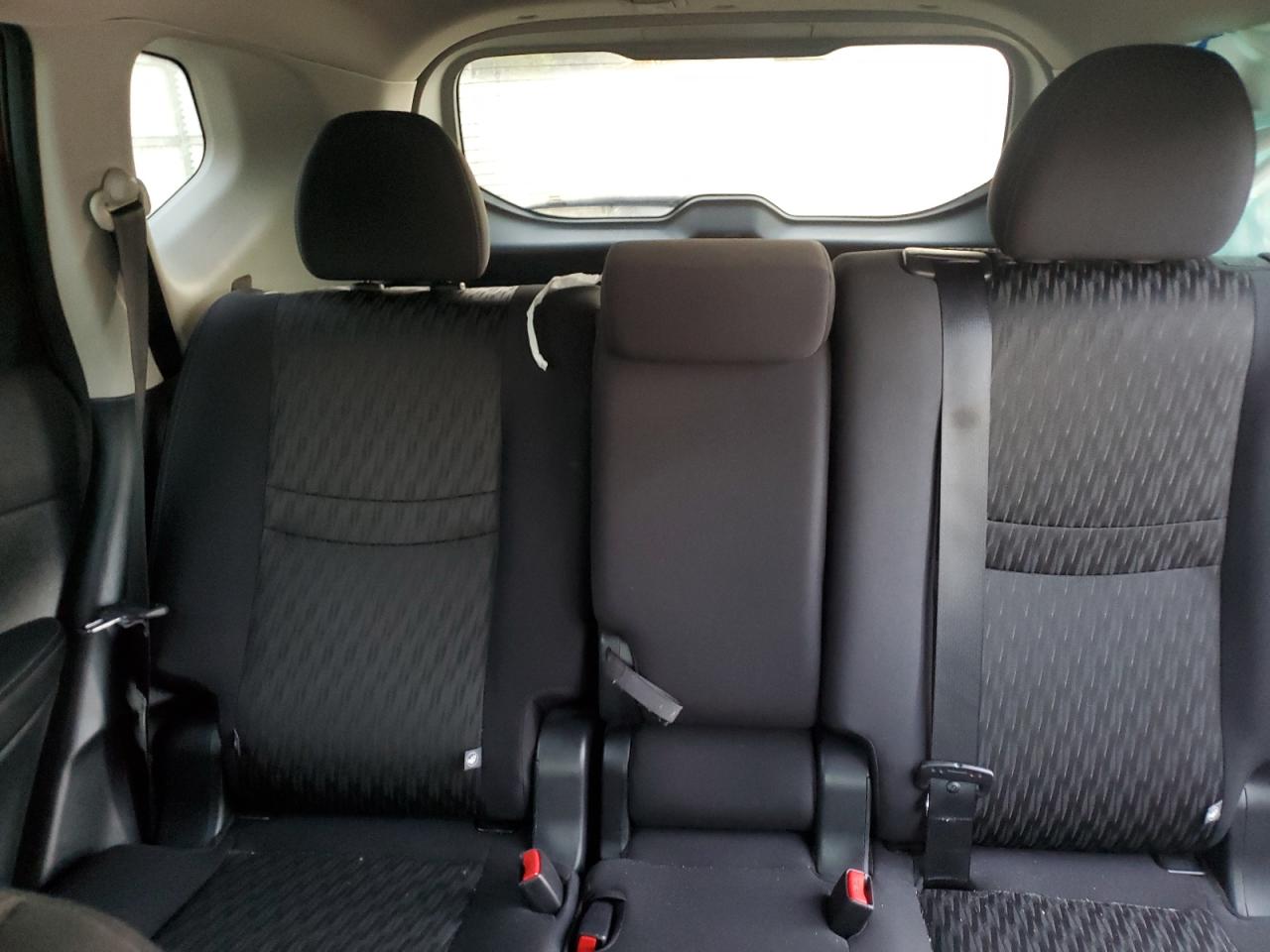 2020 Nissan Rogue - Image 10