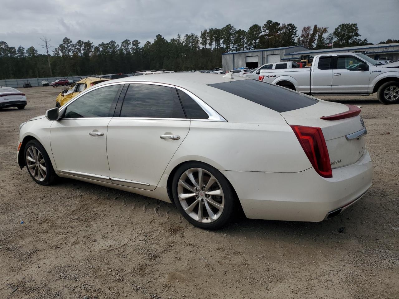 2014 Cadillac XTS - Image 2