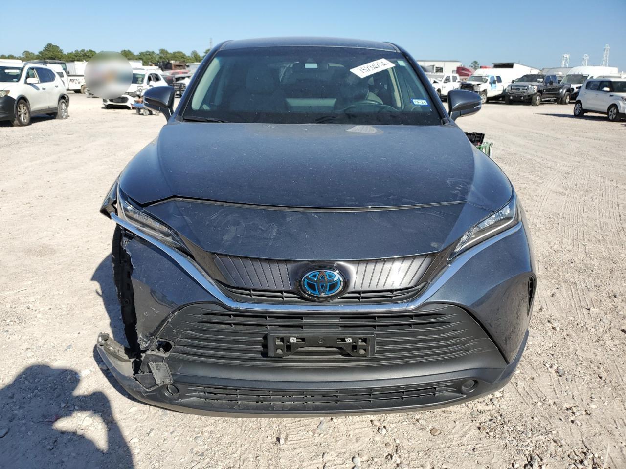2021 Toyota Venza - Image 5