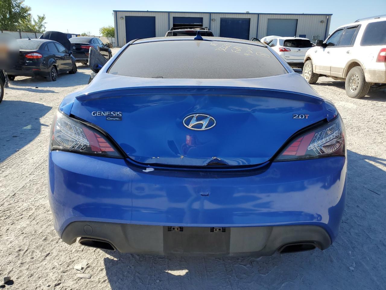 2010 Hyundai Genesis Coupe 2.0T VIN: KMHHT6KDXAU040752 Lot: 73699984