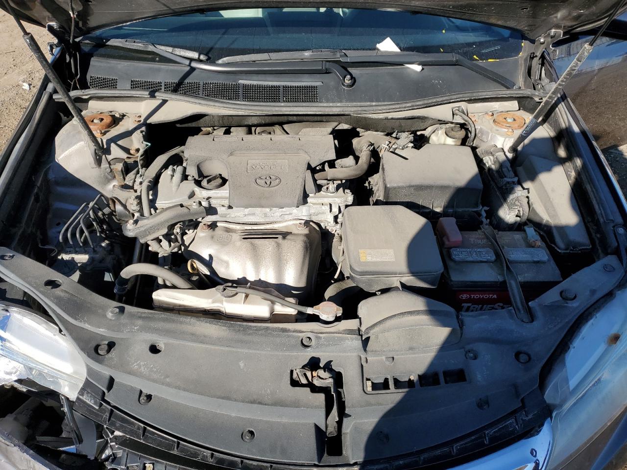 2016 Toyota Camry - Image 11