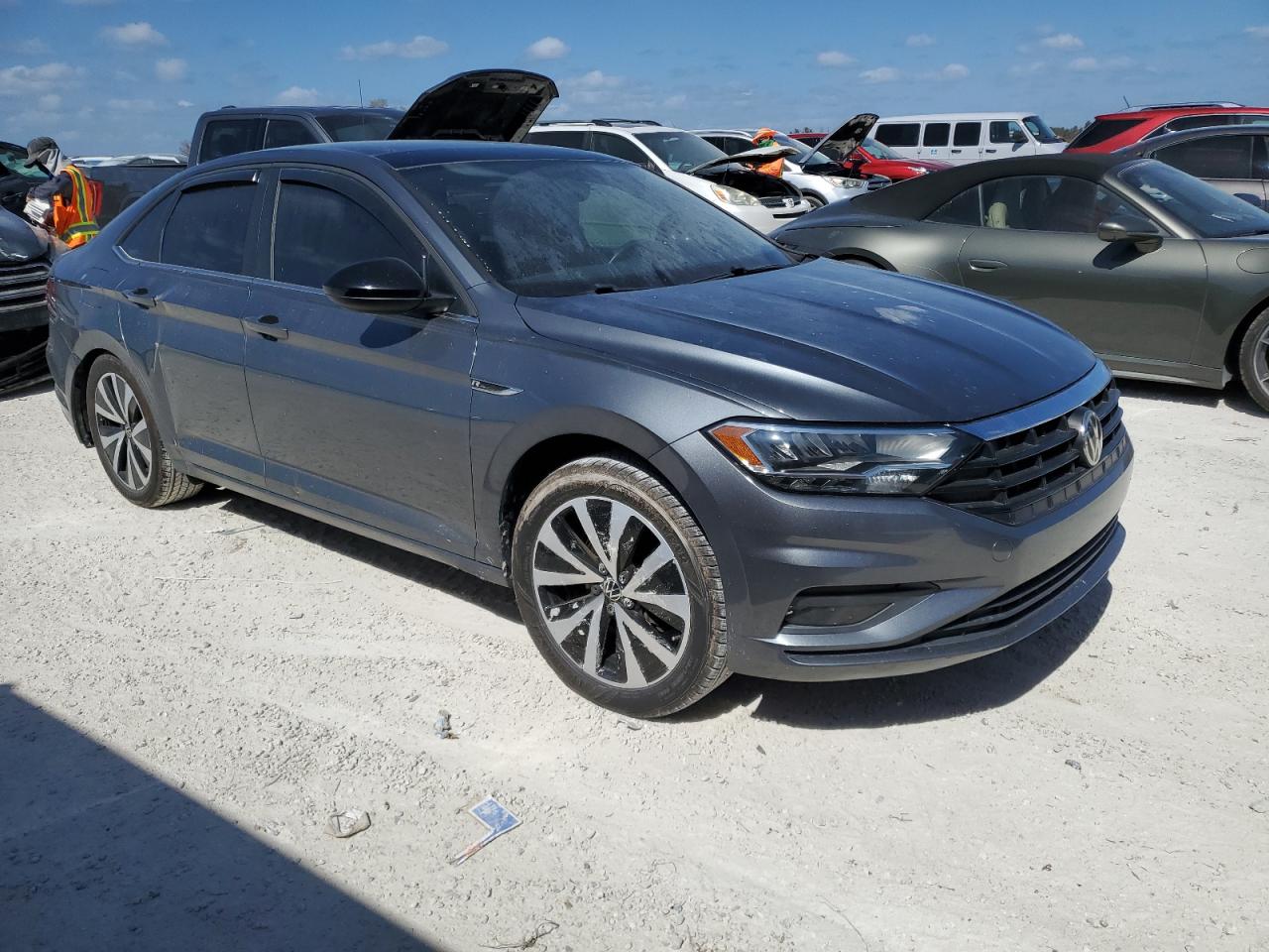 2019 Volkswagen Jetta - Image 4
