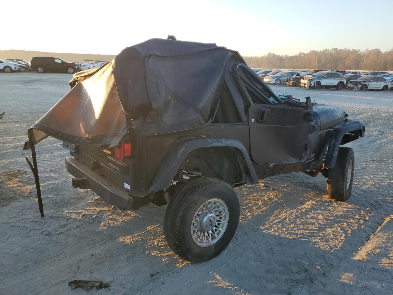 2006 Jeep Wrangler - Image 3