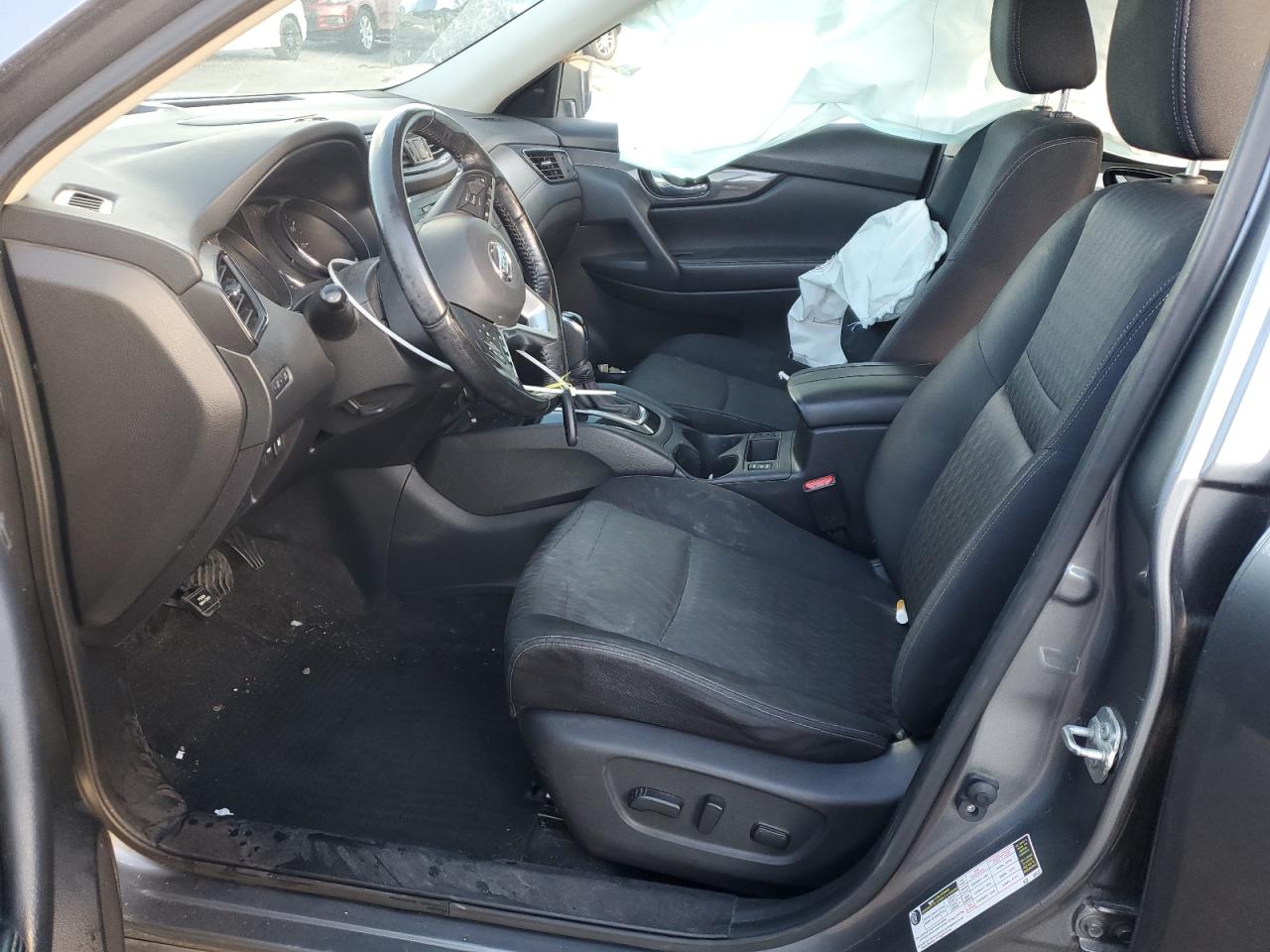 2018 Nissan Rogue - Image 7