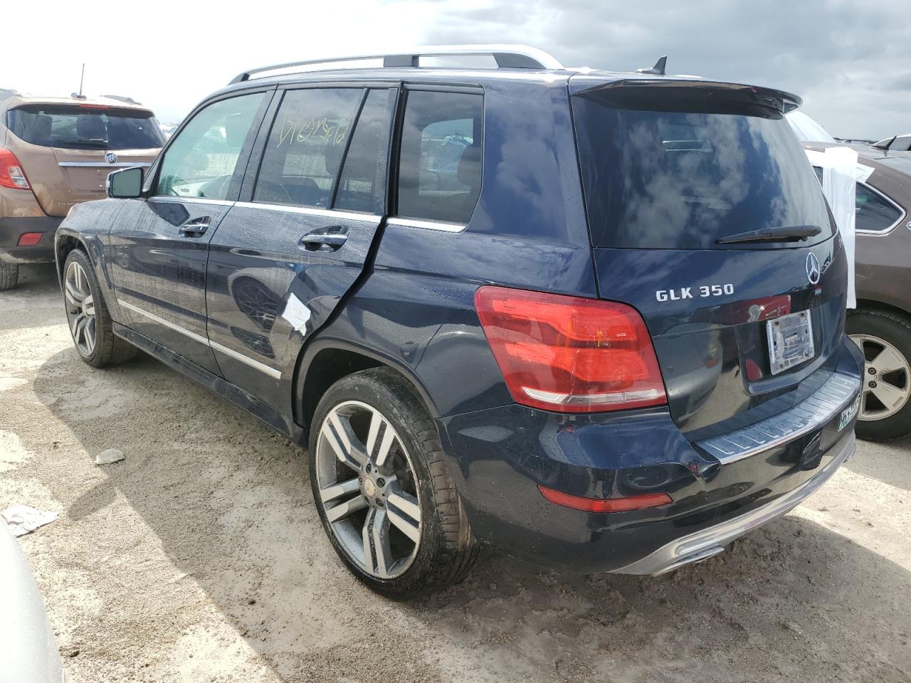 VIN WDCGG5HB8FG425263 2015 MERCEDES-BENZ GLK-CLASS no.2