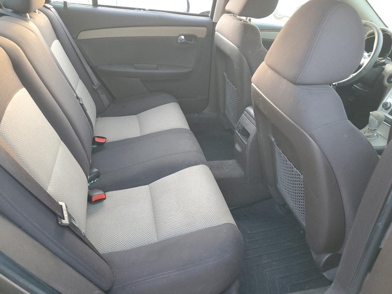 2010 Chevrolet Malibu - Image 10