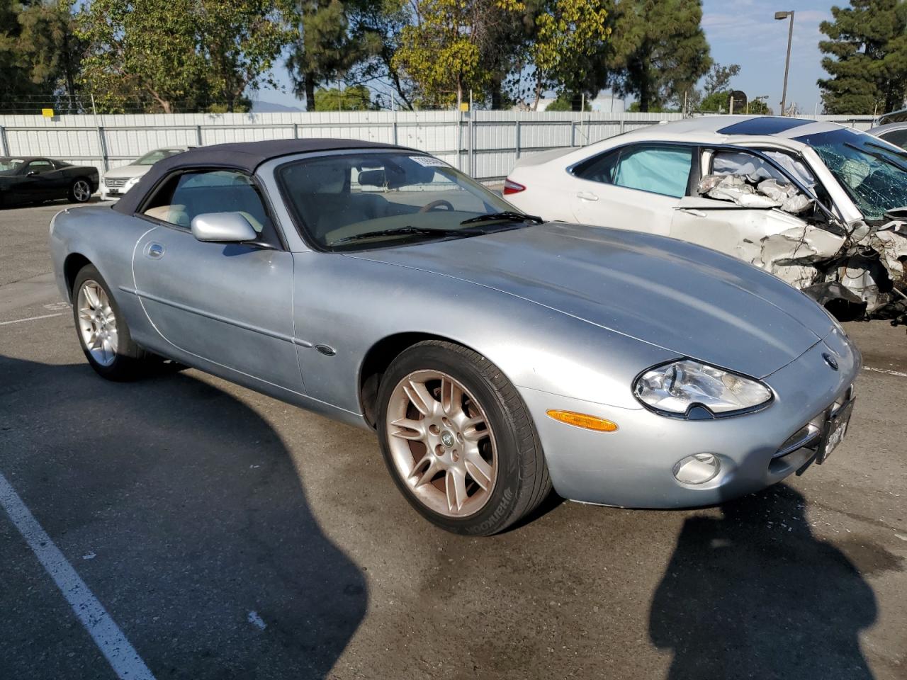 SAJDA42C22NA30222 2002 Jaguar Xk8