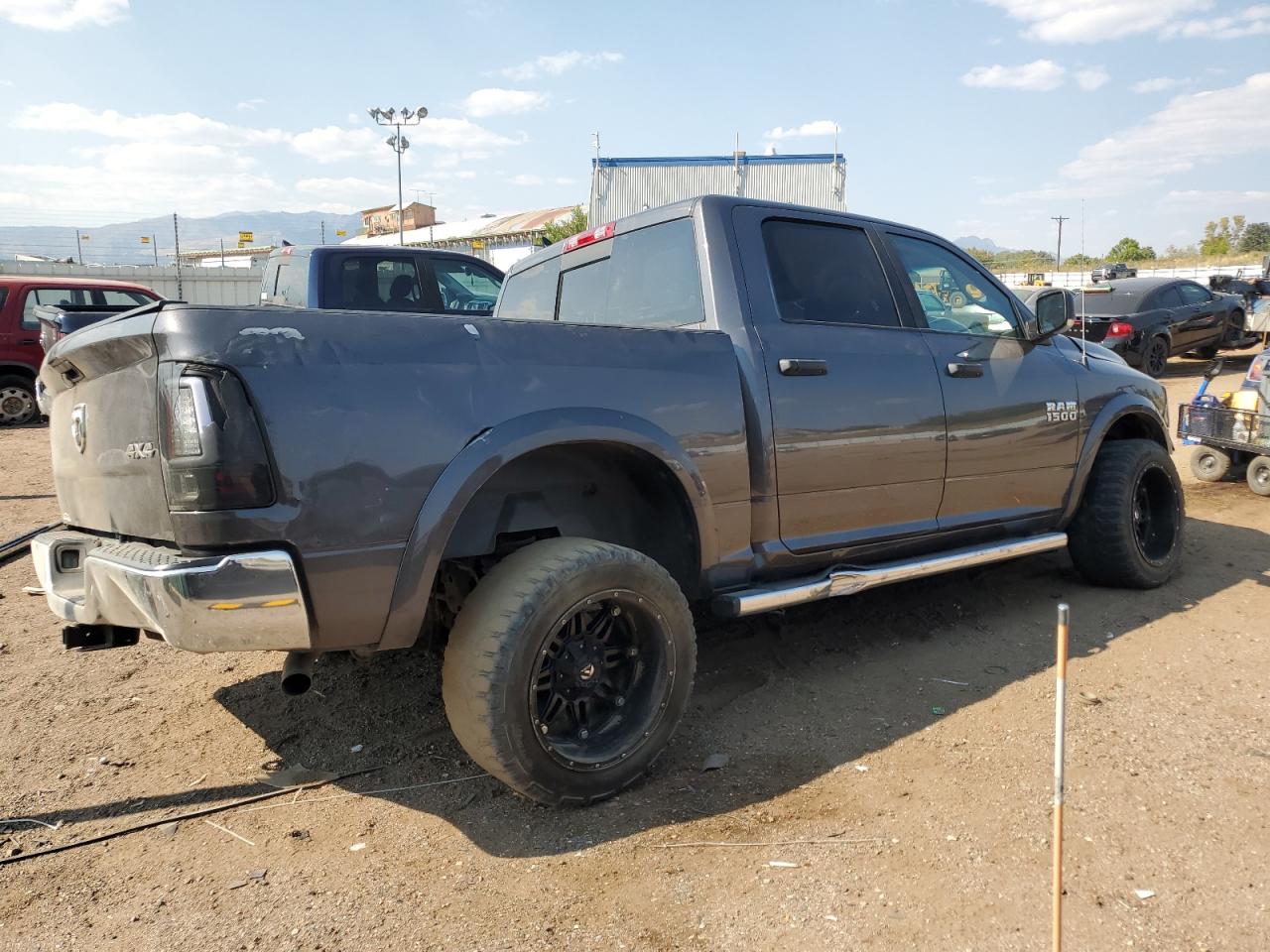 2016 RAM 1500 - Image 3