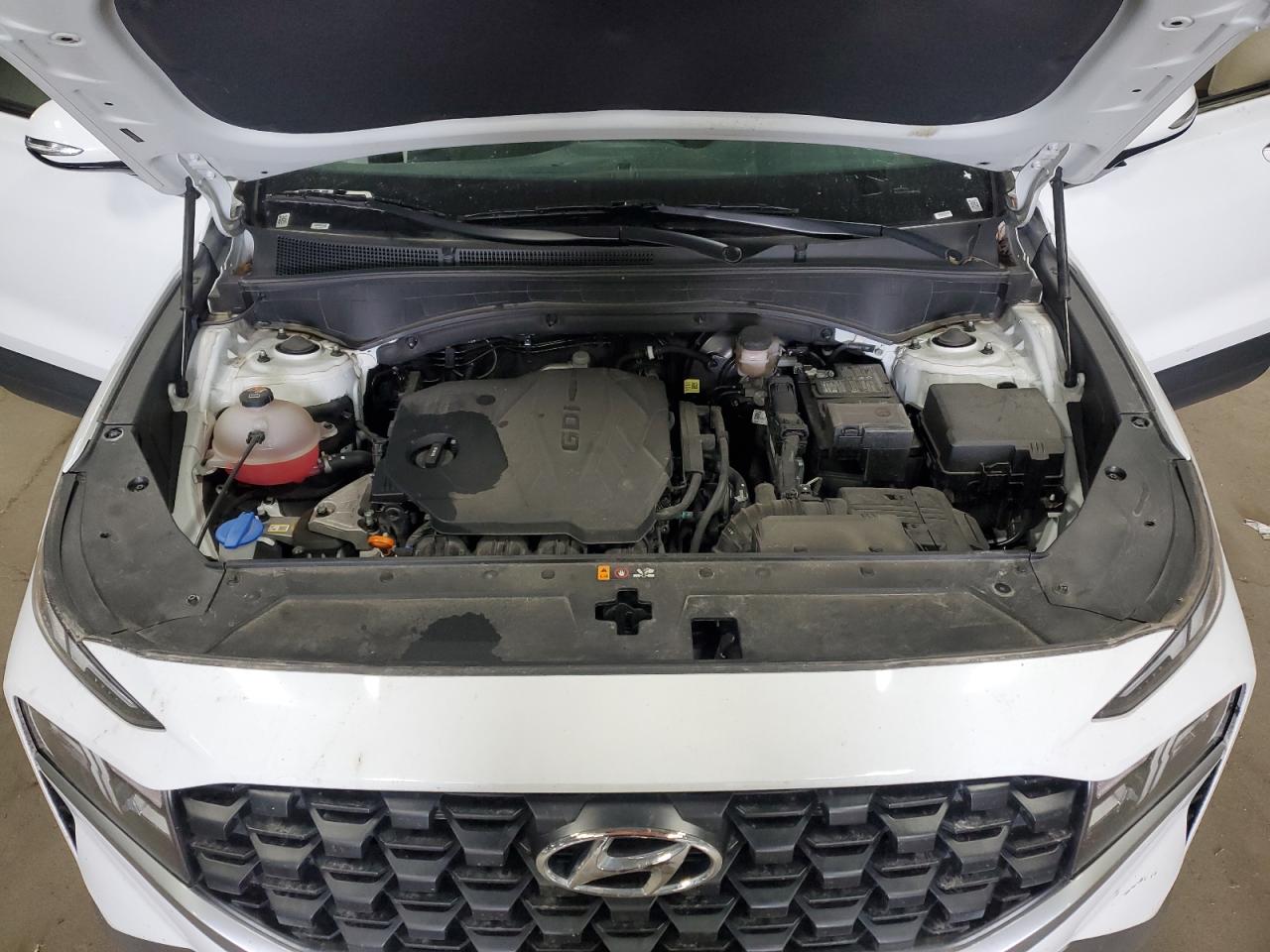2023 Hyundai Santa Fe - Image 12