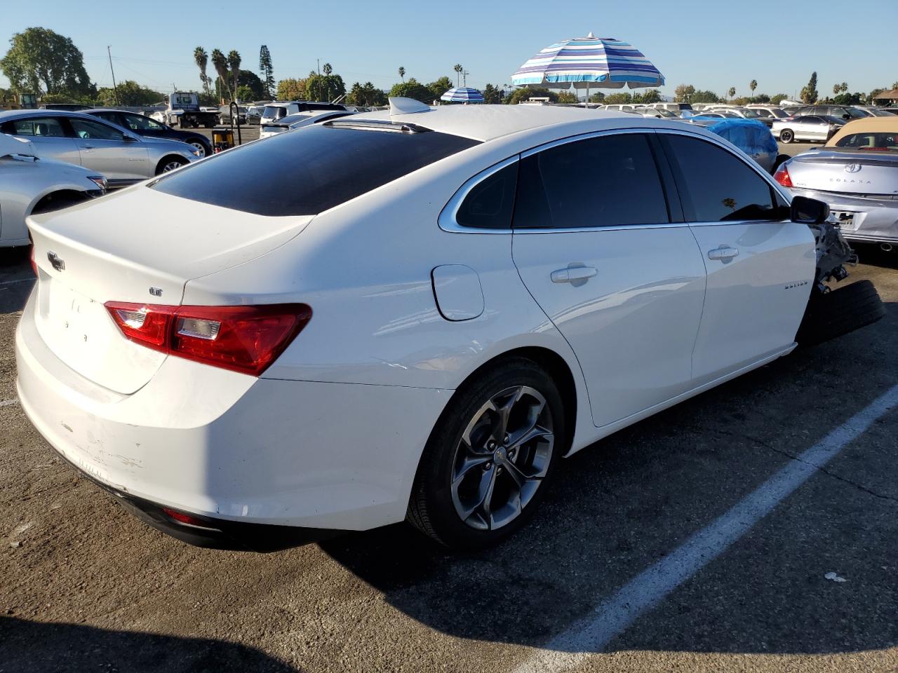 2023 Chevrolet Malibu - Image 3