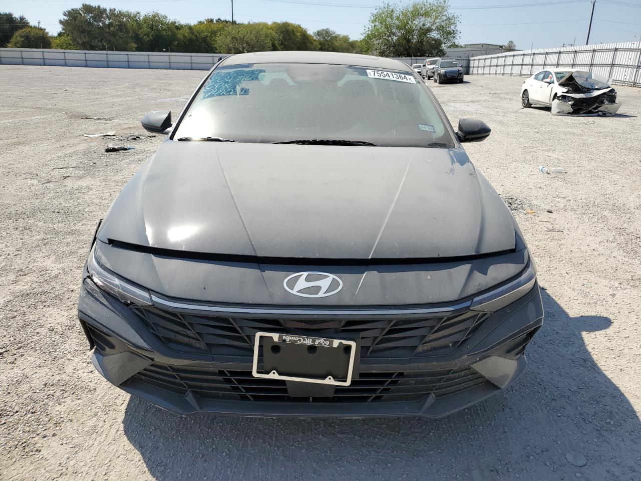 2024 Hyundai Elantra - Image 5