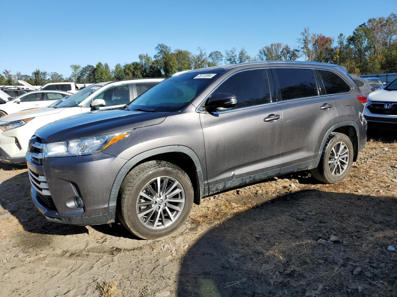 VIN 5TDJZRFH0KS596836 2019 TOYOTA HIGHLANDER no.1