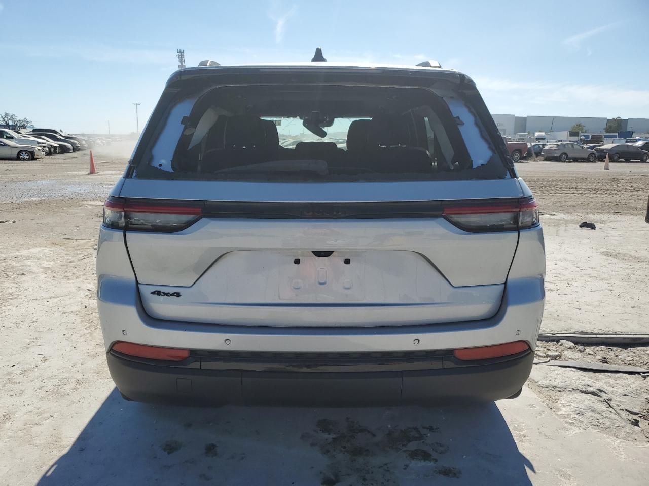 2022 Jeep Grand Cherokee Laredo VIN: 1C4RJHAG9N8598144 Lot: 77996604