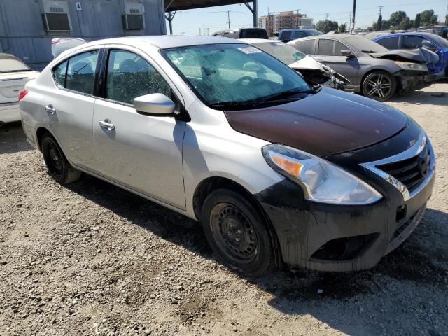  NISSAN VERSA 2017 Серебристый