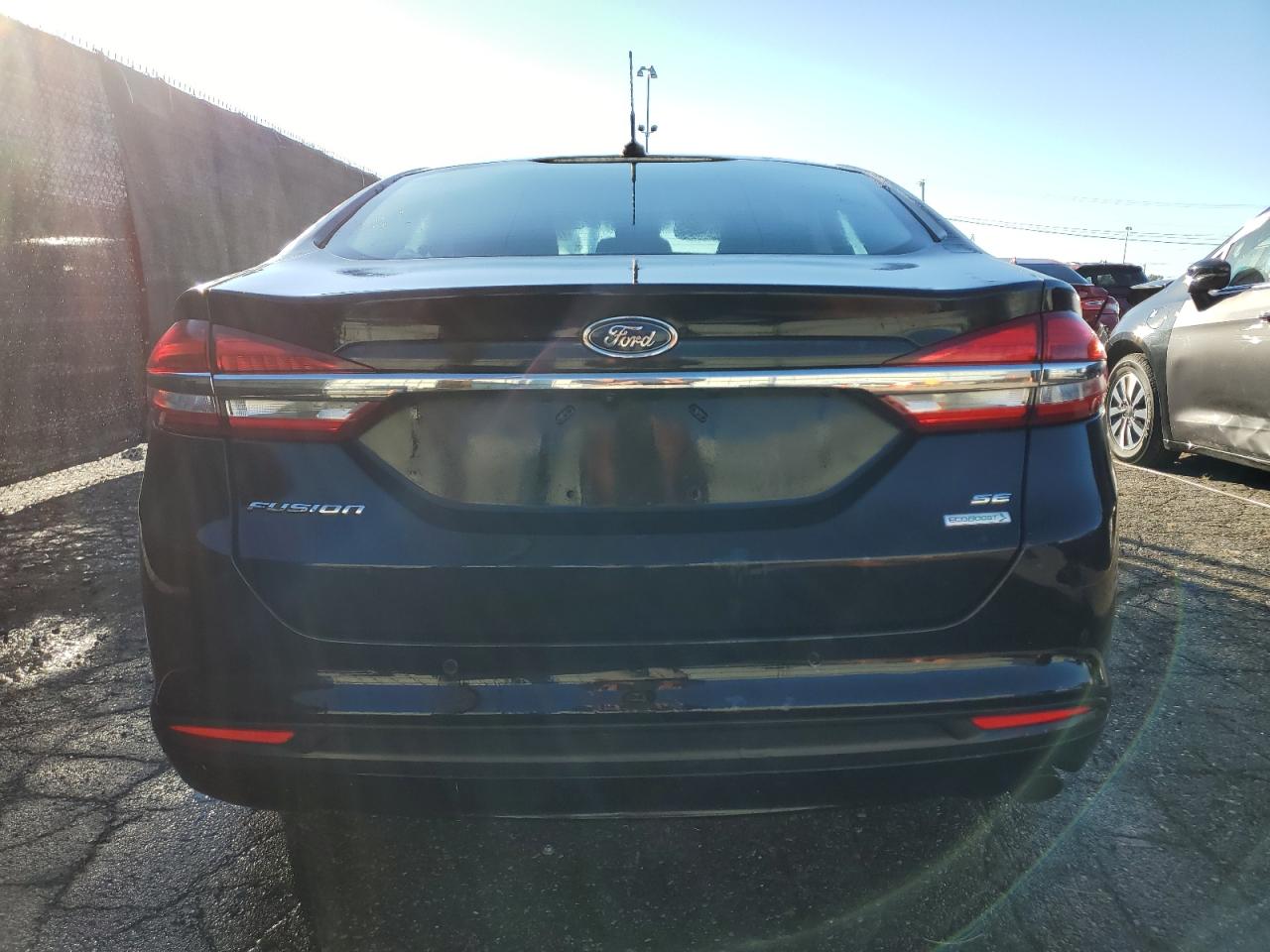 2018 Ford Fusion Se VIN: 3FA6P0HD4JR135860 Lot: 73586154