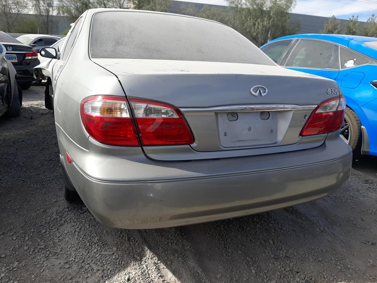 2000 Infiniti I30 VIN: JNKCA31A0YT123907 Lot: 75110924