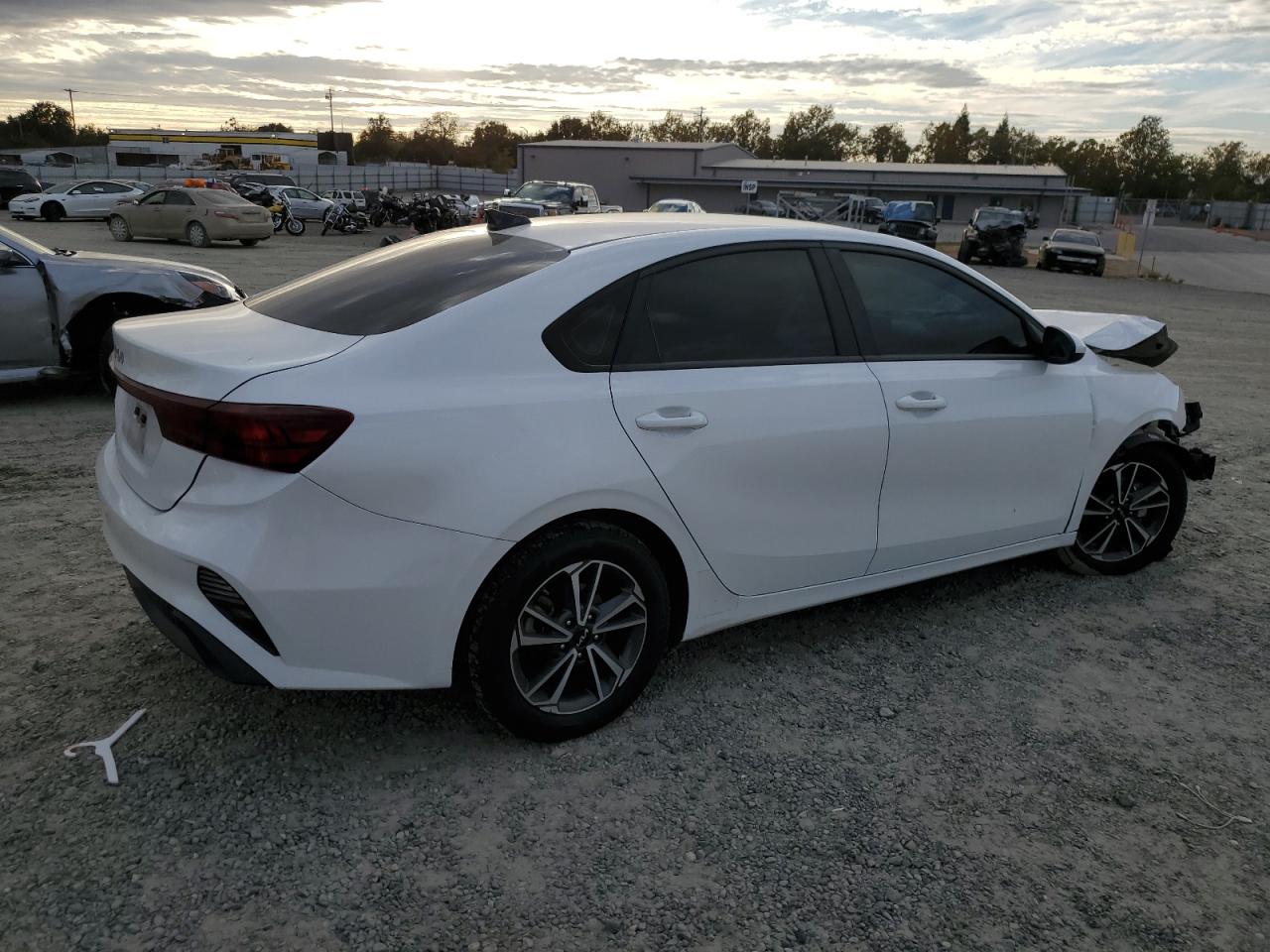 2022 Kia Forte - Image 3