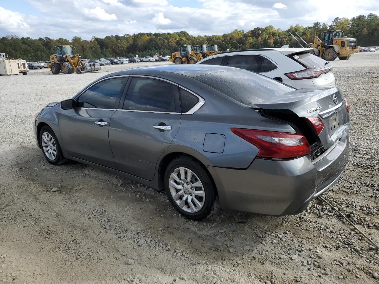 2018 Nissan Altima - Image 2