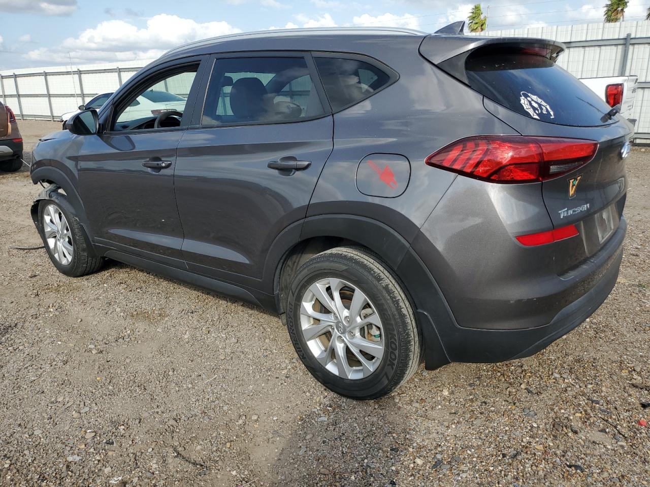 2020 Hyundai Tucson - Image 2