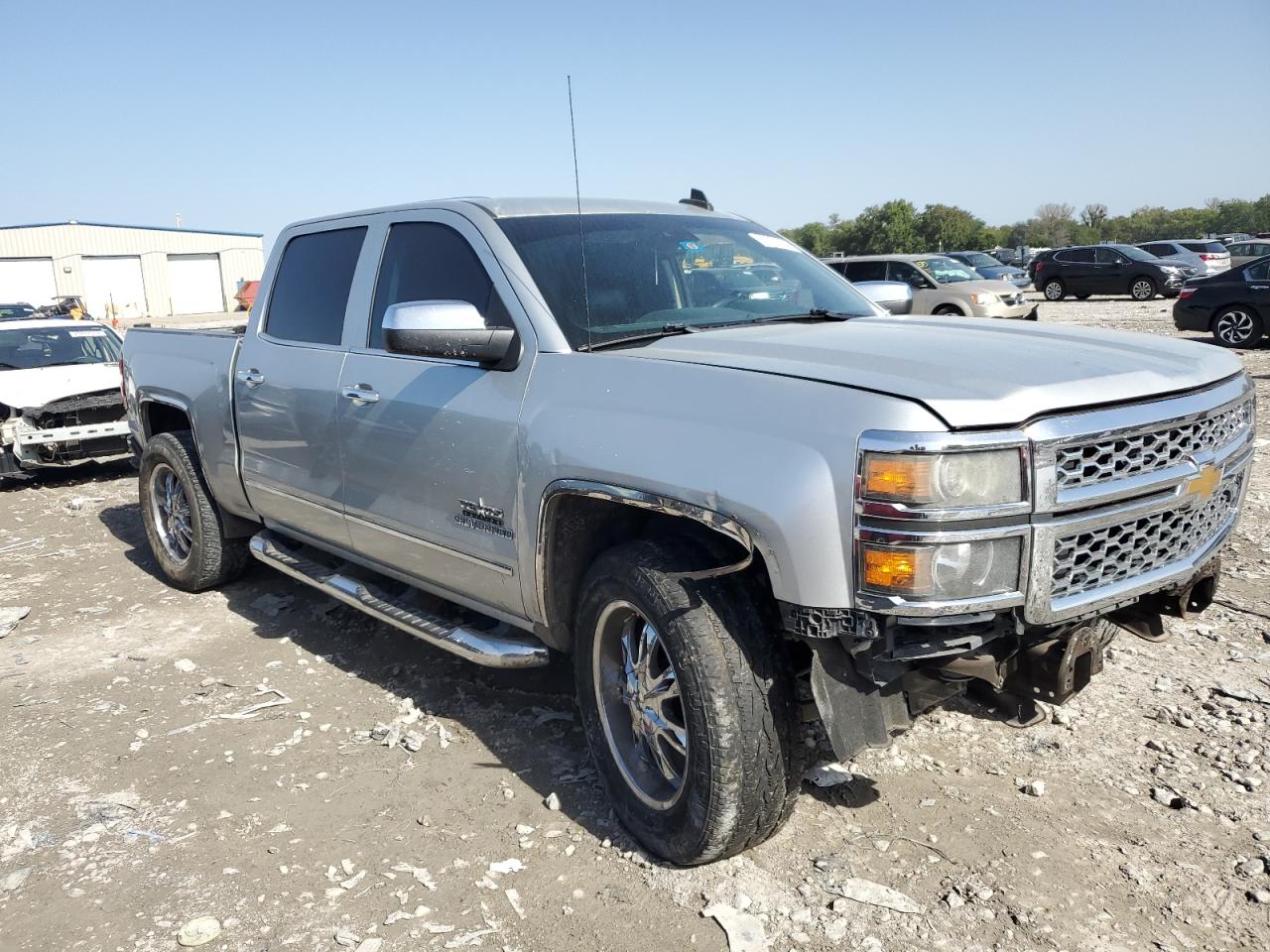 2015 Chevrolet Silverado - Image 4