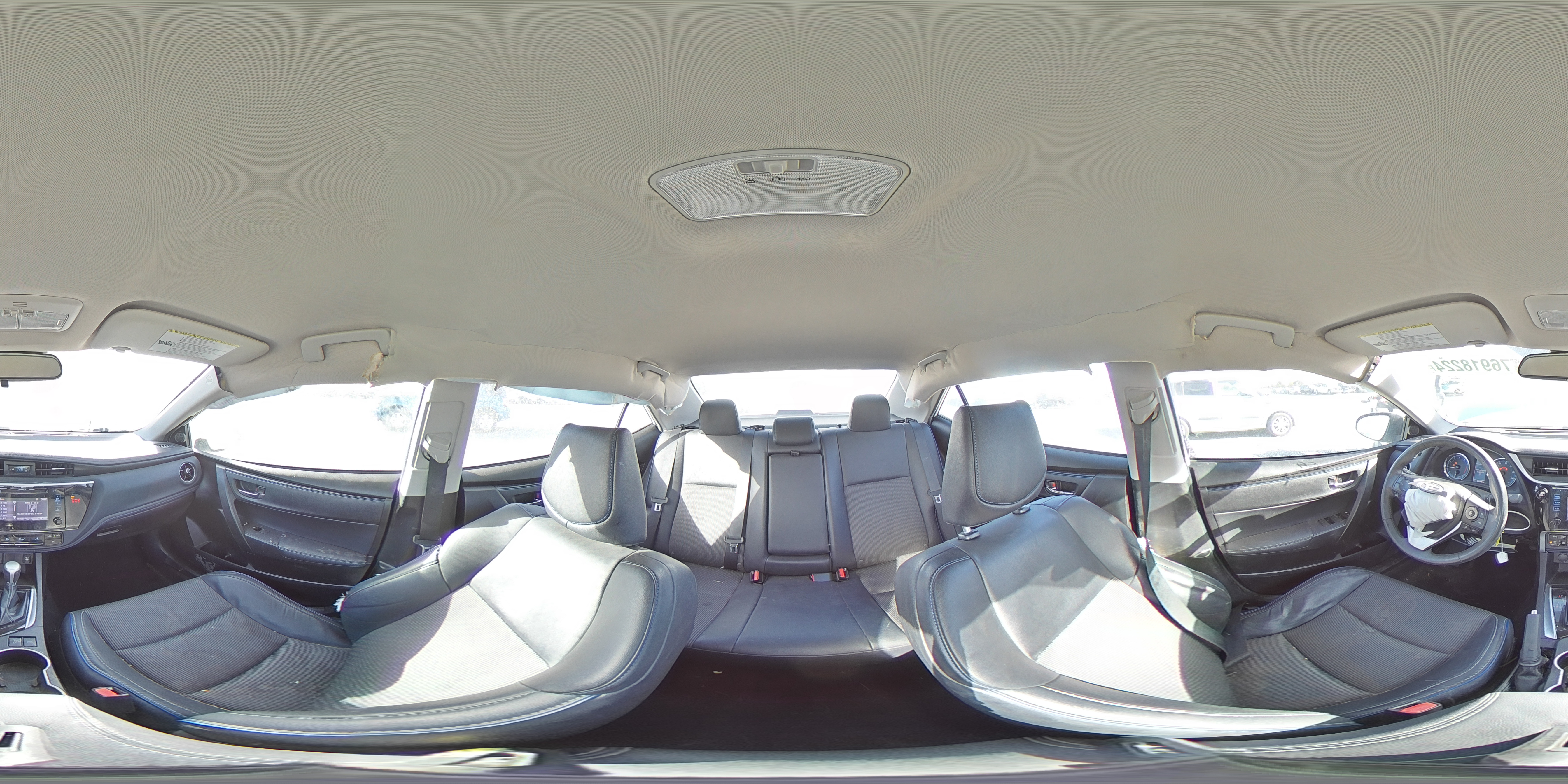 2018 Toyota Corolla - Image 13