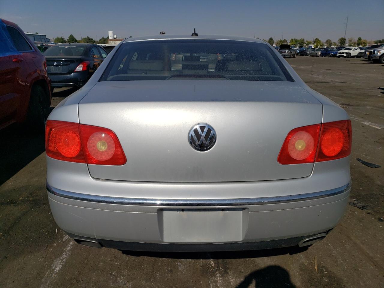 2004 Volkswagen Phaeton 4.2 VIN: WVWAF63D348008461 Lot: 75664804