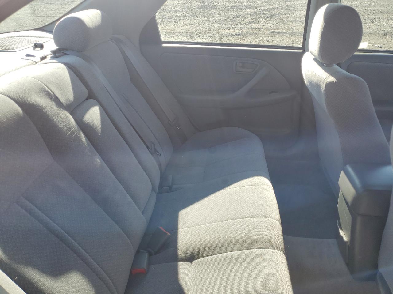 2000 Toyota Camry - Image 10
