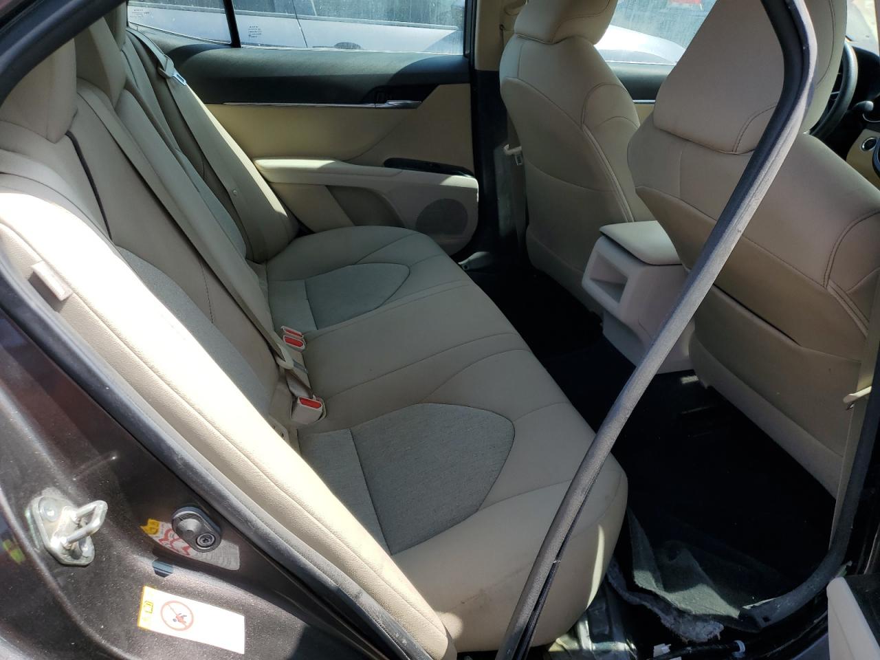 2019 Toyota Camry - Image 10