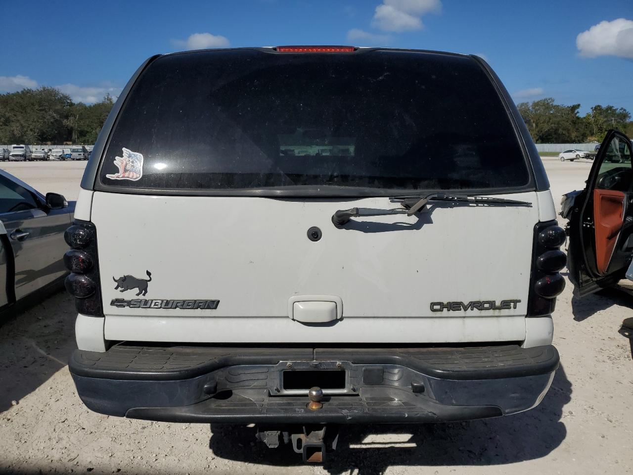 2003 Chevrolet Suburban C1500 VIN: 3GNEC16Z03G158581 Lot: 76574064