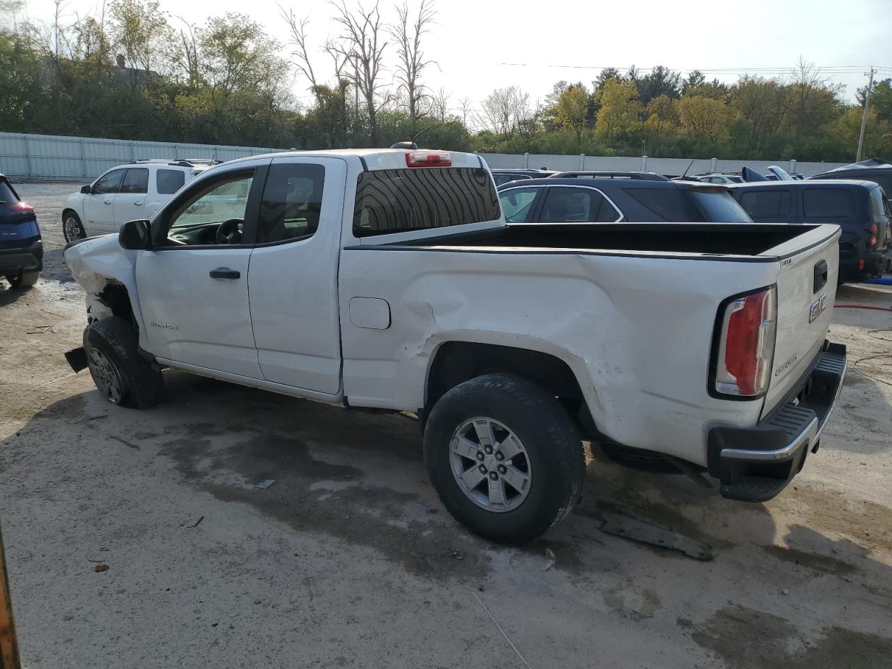2017 GMC Canyon - Image 2