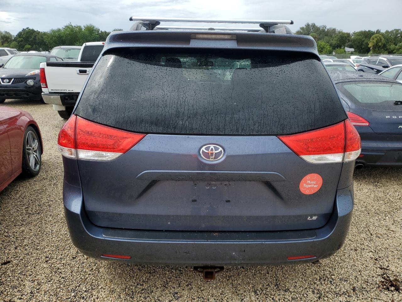 2014 Toyota Sienna - Image 6