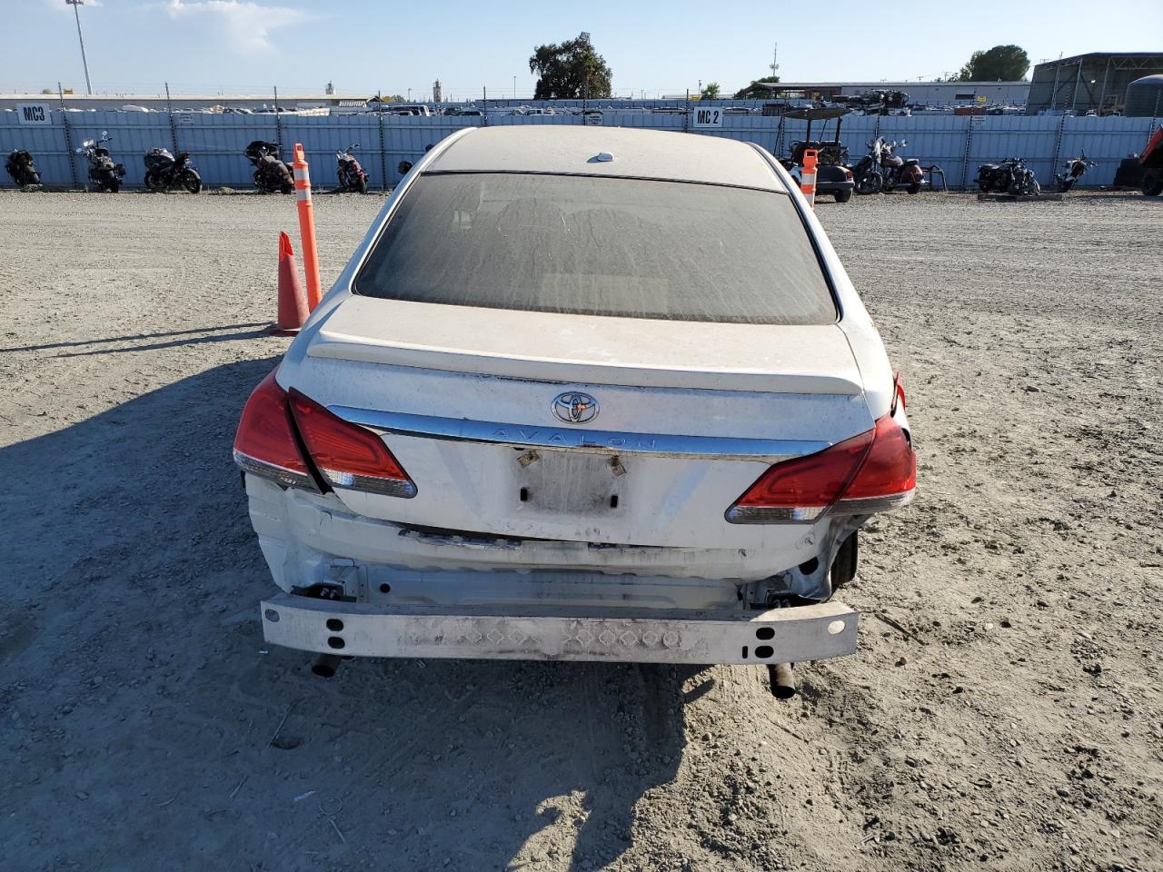 2011 Toyota Avalon Base VIN: 4T1BK3DB0BU381422 Lot: 74815264