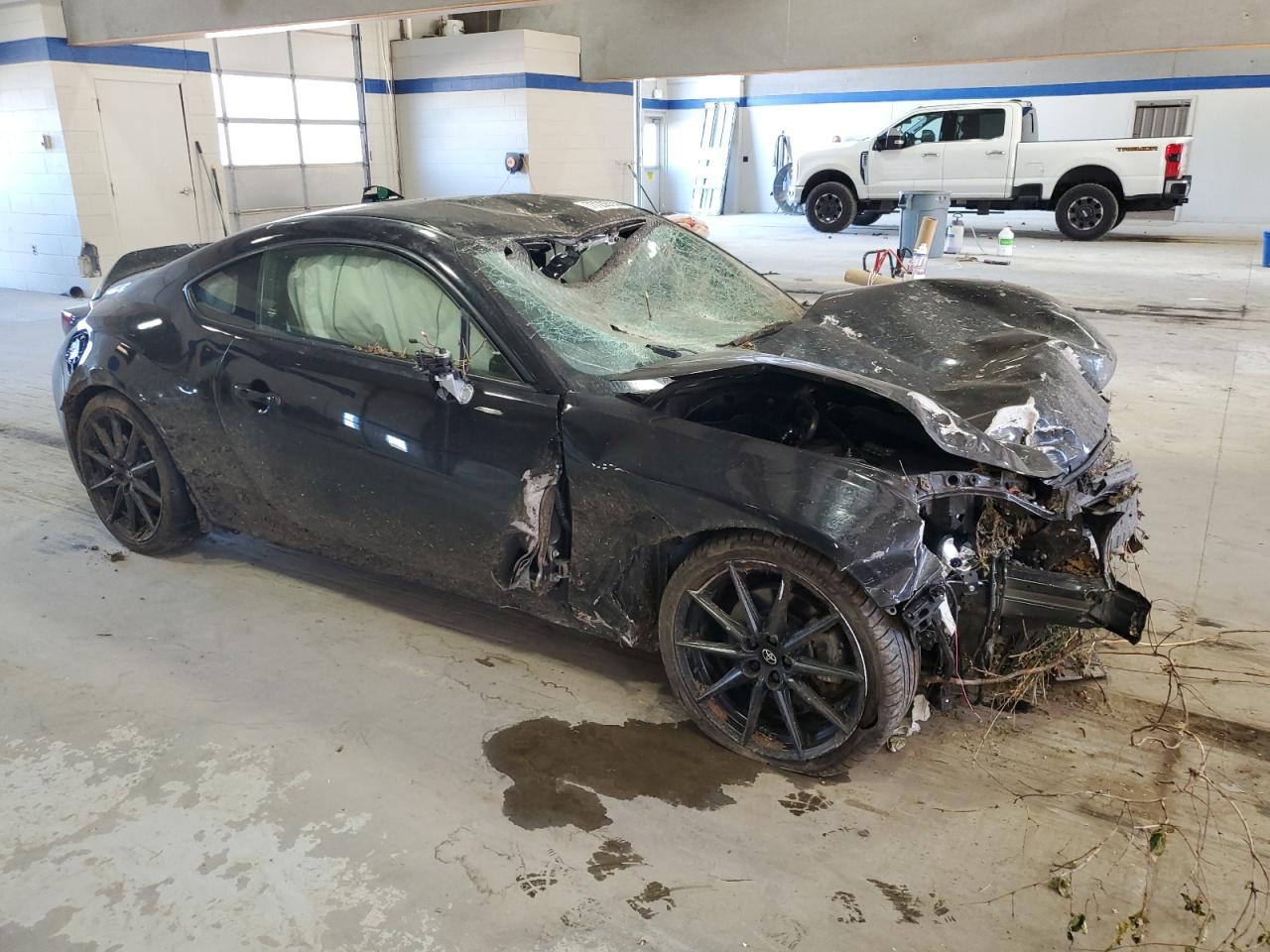 2022 Toyota GR 86 - Image 4