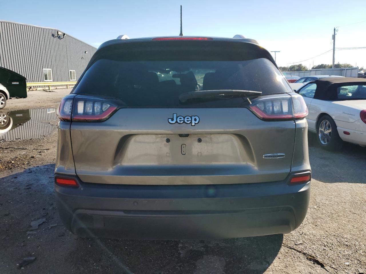 2020 Jeep Cherokee Latitude VIN: 1C4PJLCB7LD570844 Lot: 75852174