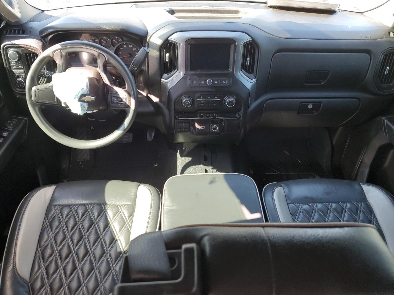 2019 Chevrolet Silverado - Image 8
