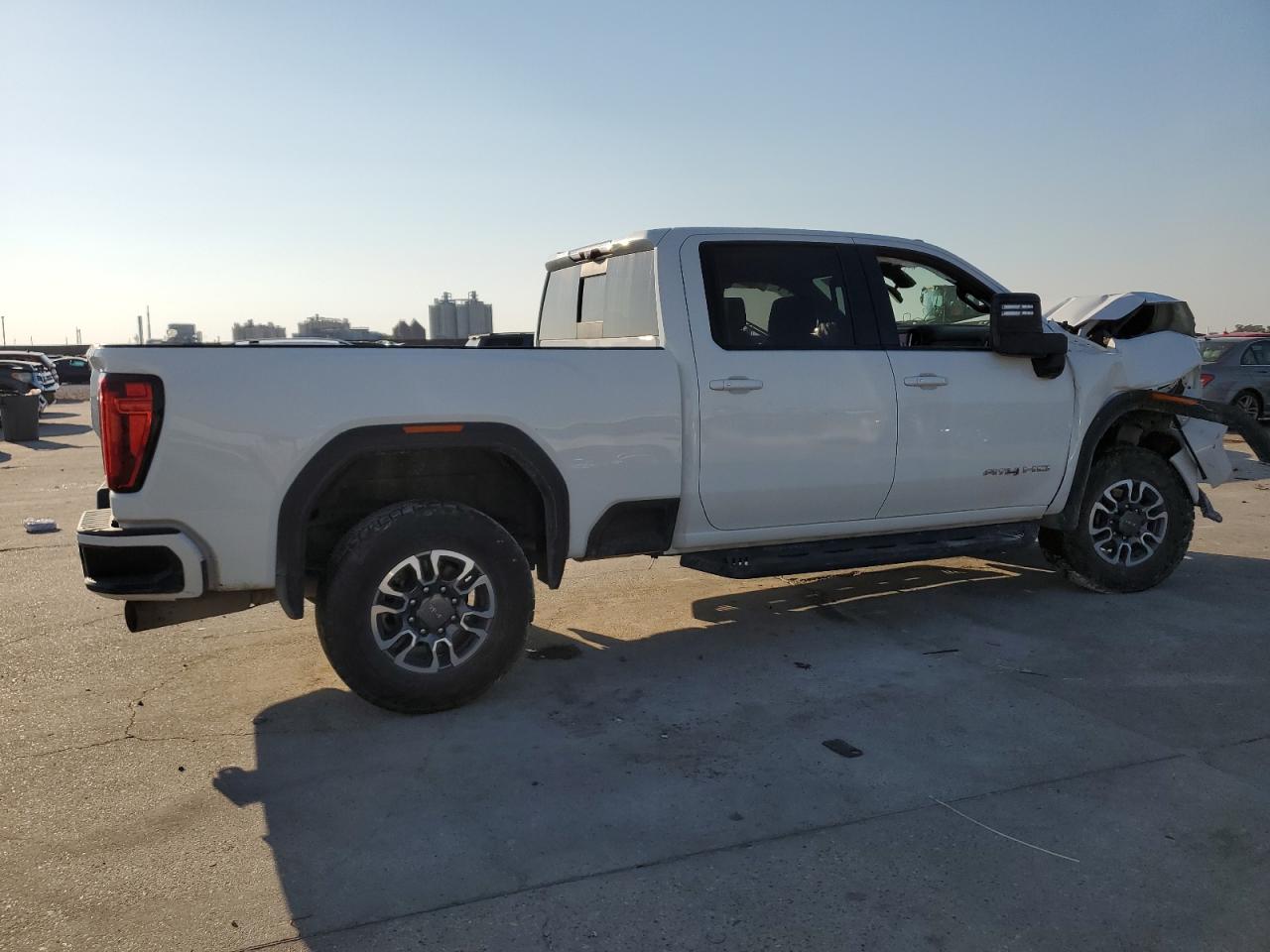 2022 GMC Sierra - Image 3