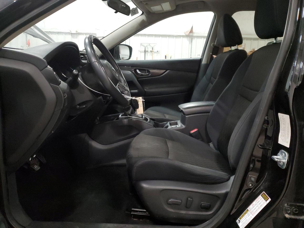 2017 Nissan Rogue - Image 7