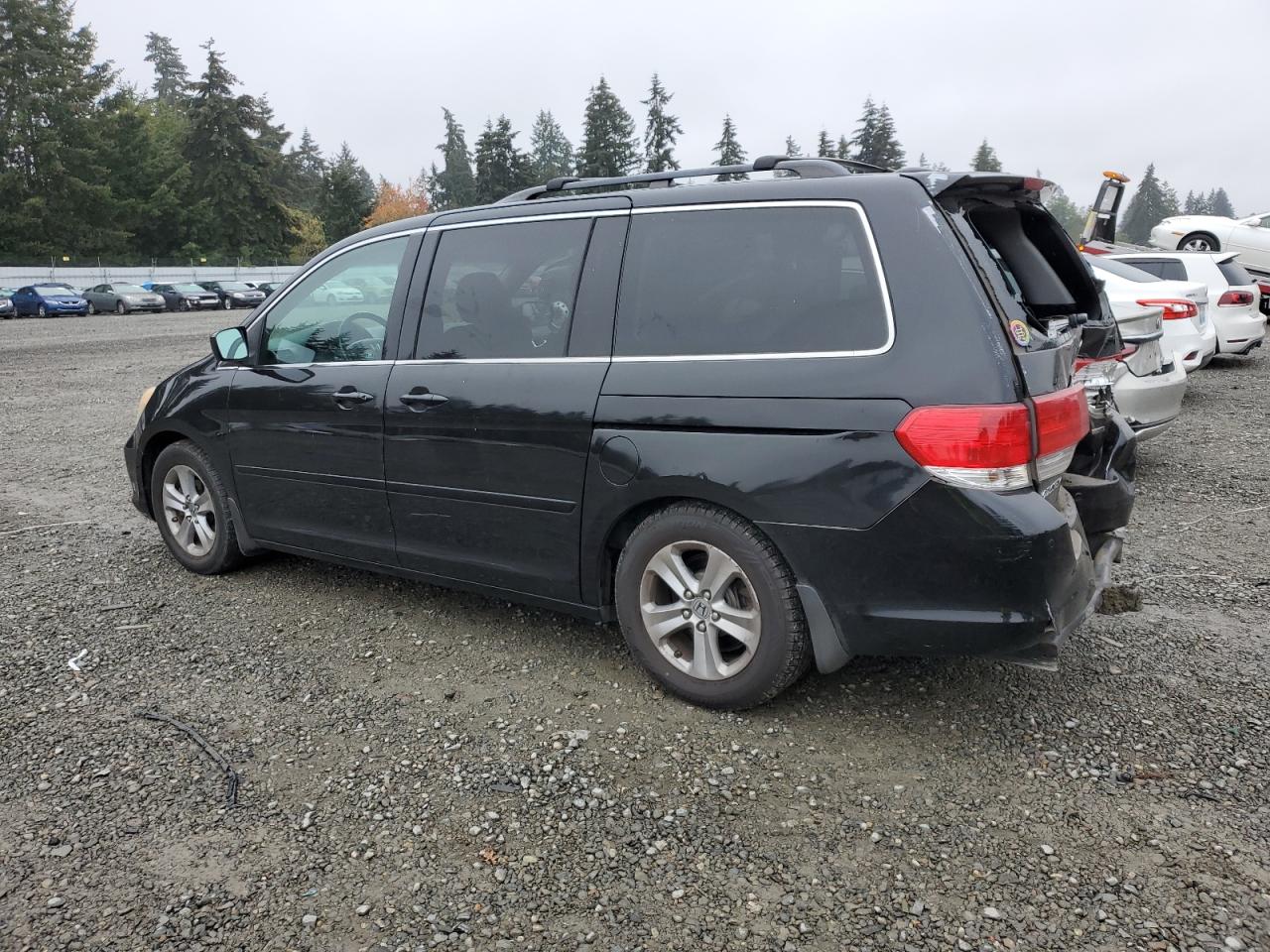 2010 Honda Odyssey - Image 2