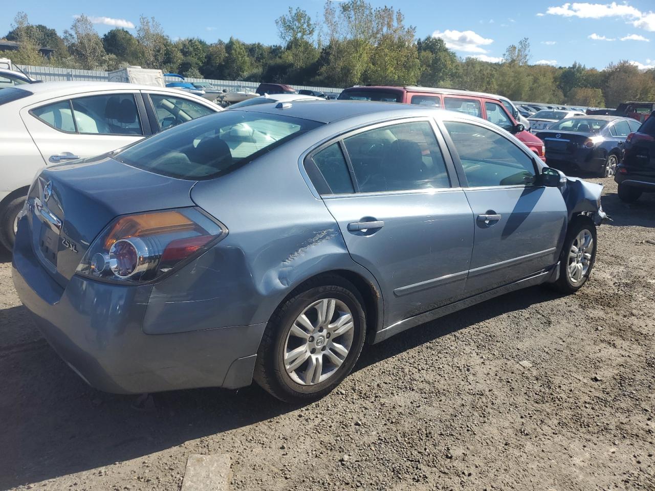 2011 Nissan Altima - Image 3