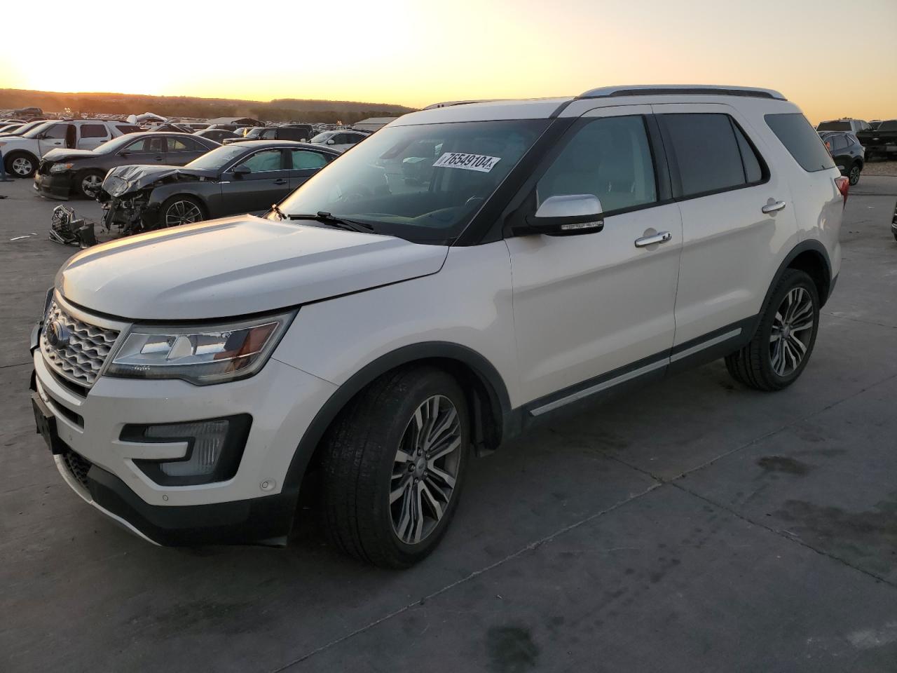 2016 Ford Explorer - Image 1