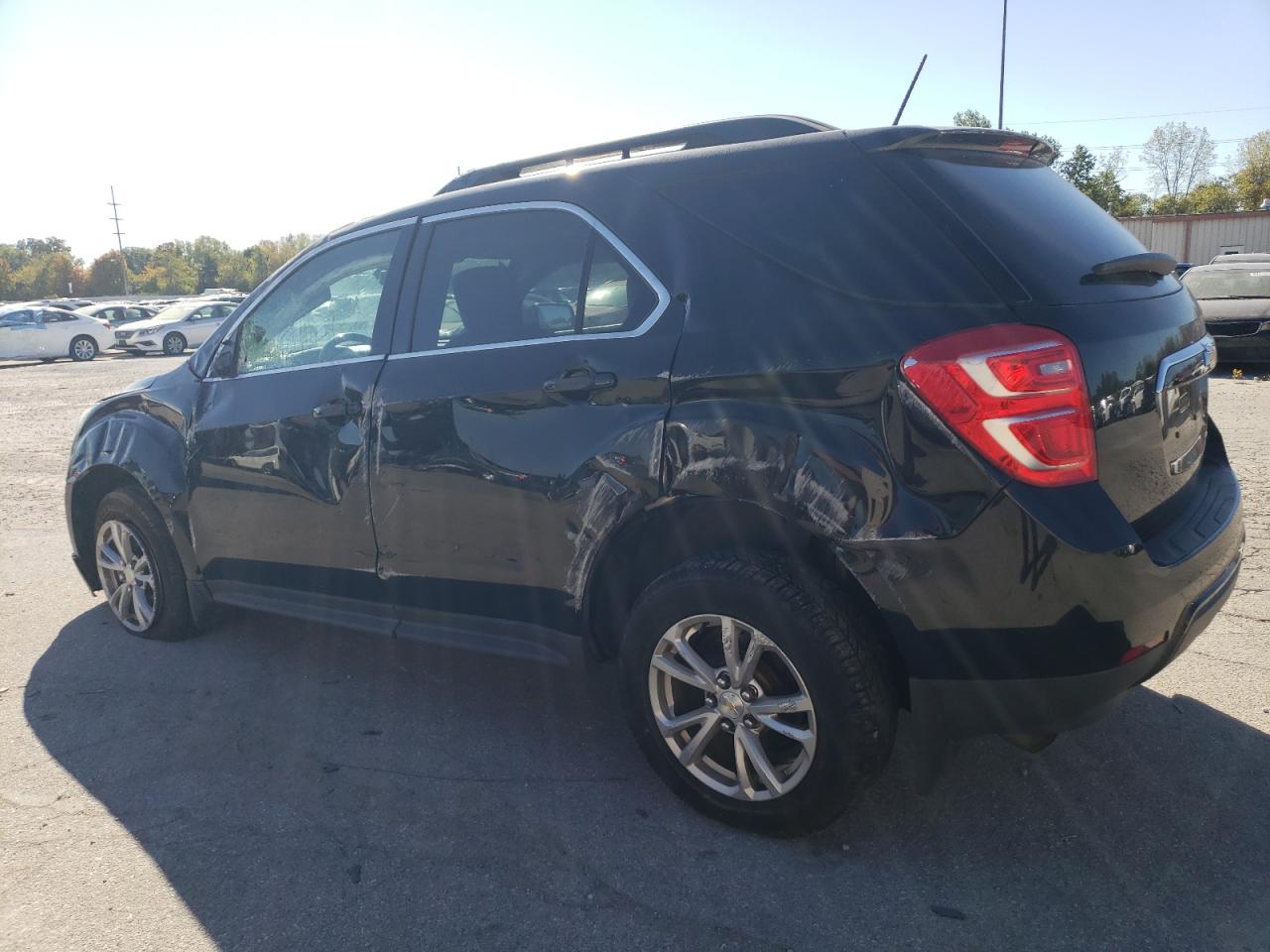 2016 Chevrolet Equinox - Image 2