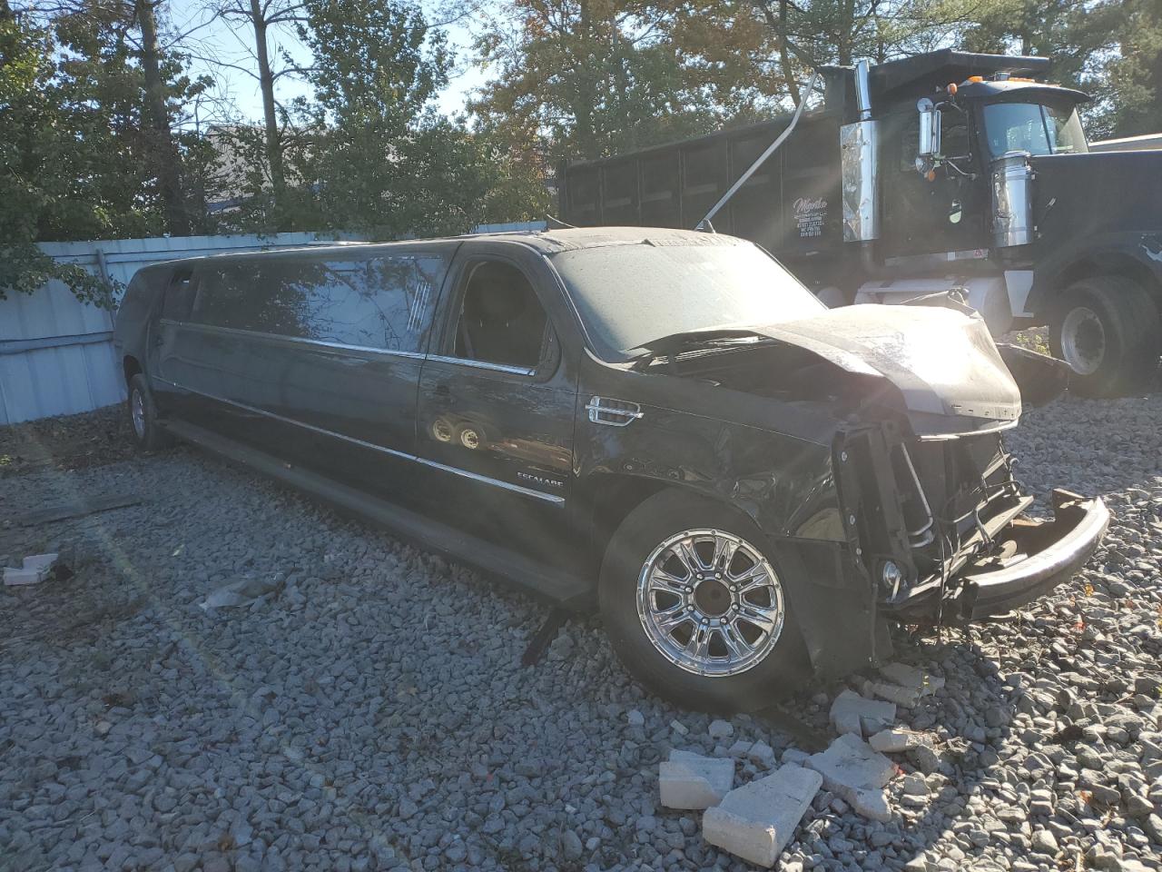 2012 Chevrolet Suburban C2500 Ls for Sale in Windsor, NJ - Side