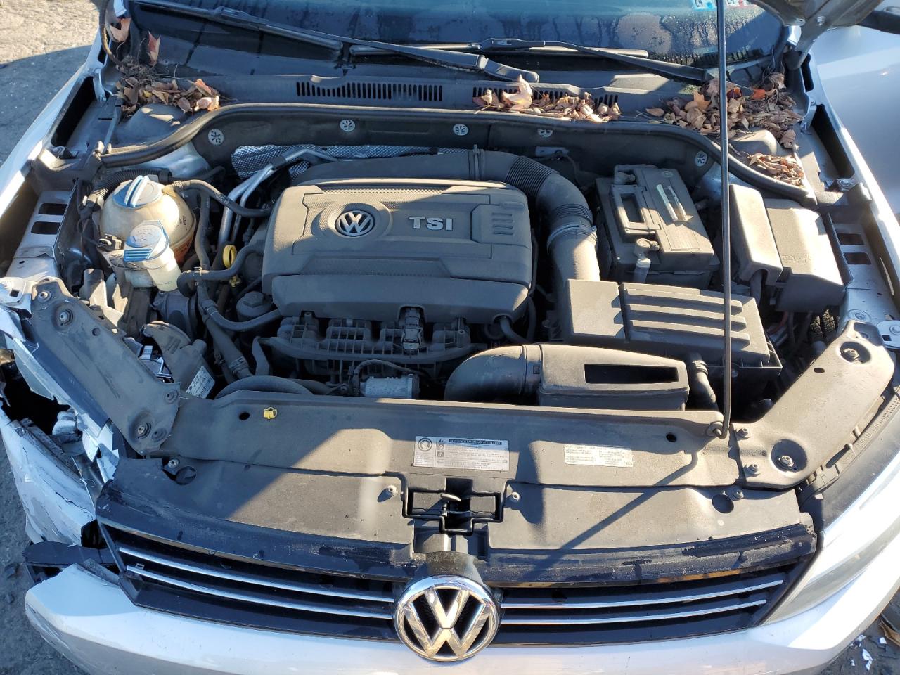 2014 Volkswagen Jetta - Image 11