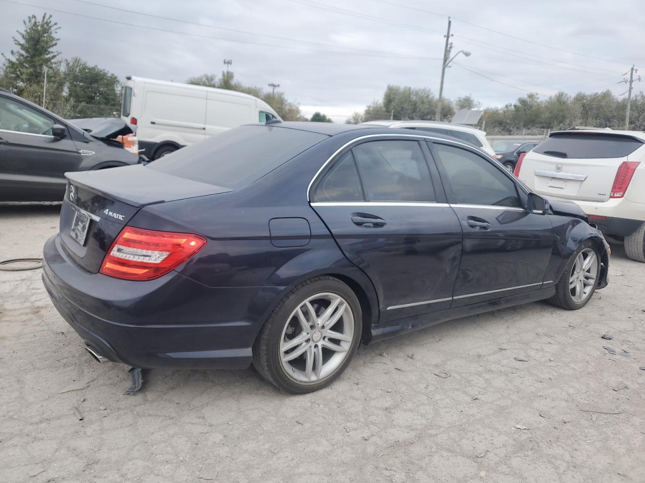 VIN WDDGF8AB5EA958182 2014 MERCEDES-BENZ C-CLASS no.3