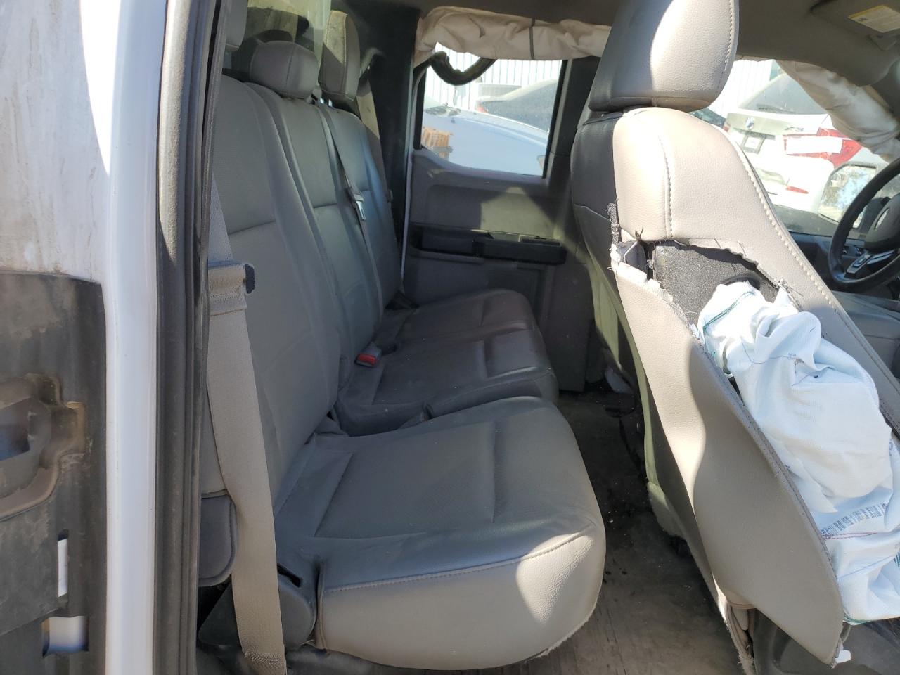 2015 Ford F-150 - Image 10
