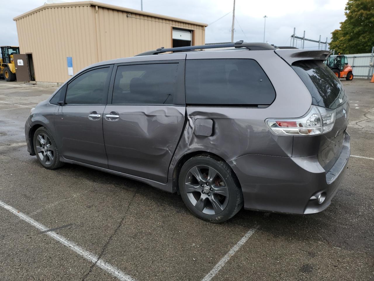 2016 Toyota Sienna Se VIN: 5TDXK3DC8GS750607 Lot: 76250074