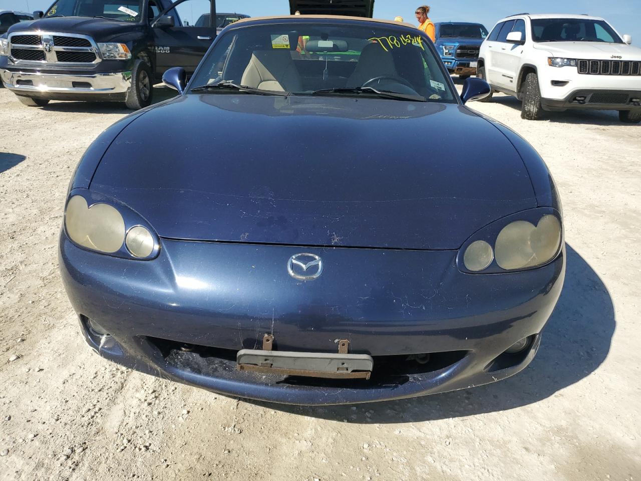 2003 Mazda Mx-5 Miata Base VIN: JM1NB353230310241 Lot: 77826314